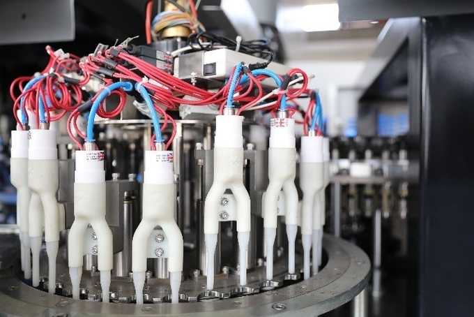 Máquina de enchimento líquida profissional tampando de enchimento automaticamente de sopro de Combiblock